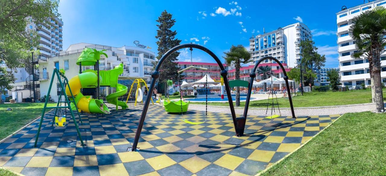 Flamingo Beach Hotel Солнечный берег Экстерьер фото