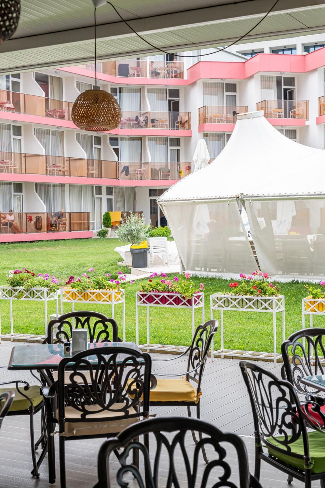 Flamingo Beach Hotel Солнечный берег Экстерьер фото