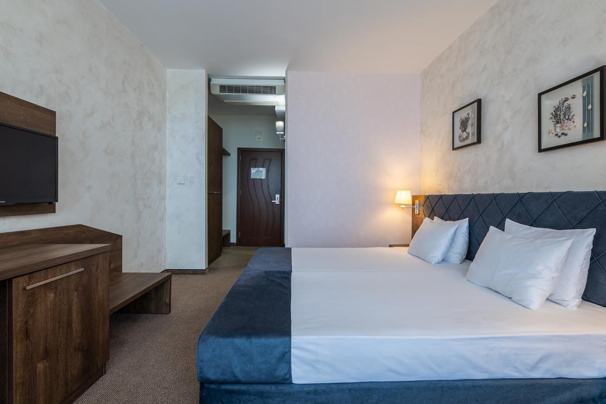 Flamingo Beach Hotel Солнечный берег Экстерьер фото